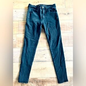 American Eagle Women’s Jeans. Size 4.